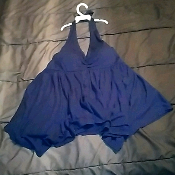 Tie Back Shark Bite Hem Tank Top - Picture 1 of 8